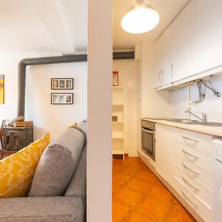Апартаменты Charming Classic-rustic Retreat In Historic Лиссабон