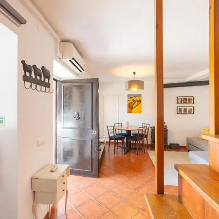 Charming Classic-rustic Retreat In Historic *