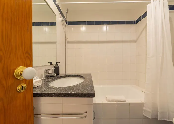 Charming Classic-rustic Retreat In Historic