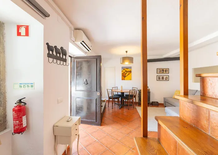 Charming Classic-rustic Retreat In Historic *